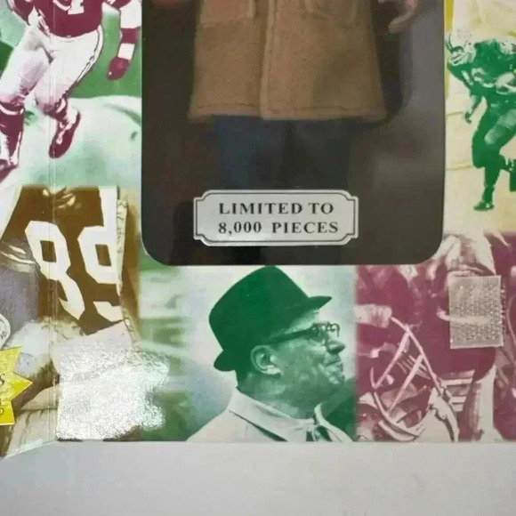 Green Bay Packers 1998 Vince Lombardi LE 9" in Action Figure Collector’s Series - Picture 7 of 7